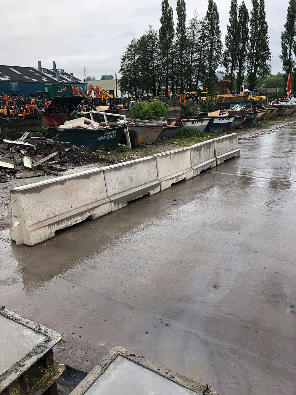 Concrete Barriers / Interlocking Style Blocks Ready Mix Concrete Supplier in Liverpool